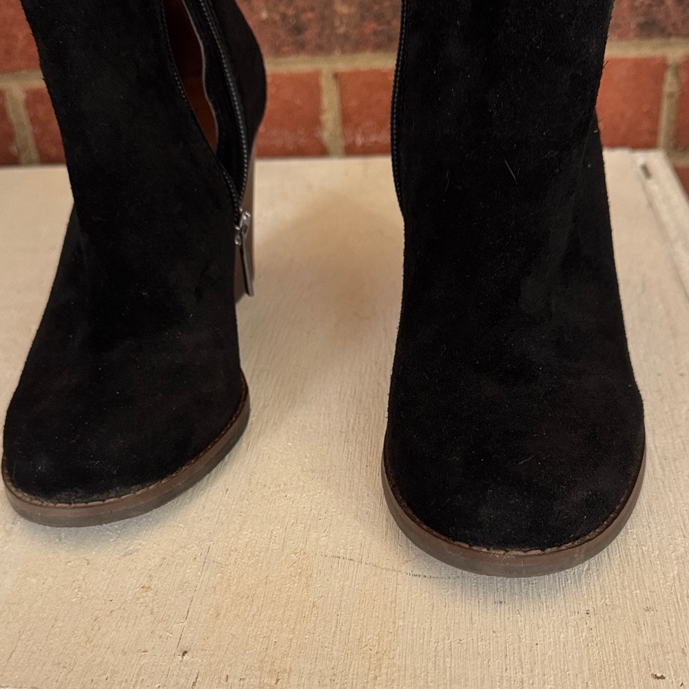 Lucky Brand Black Suede Upper Ankle Booties - Picture 9 of 9